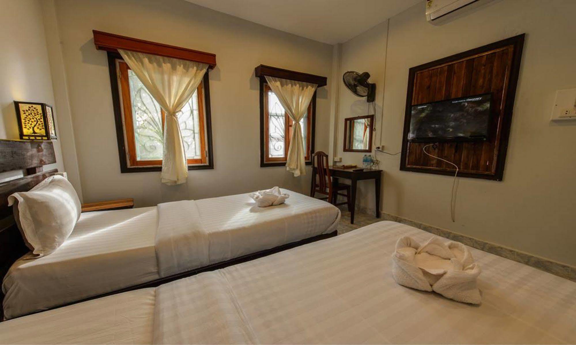 Sabaidee Guesthouse Λουάνγκ Πραμπάνγκ Εξωτερικό φωτογραφία